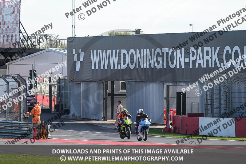 donington no limits trackday;donington park photographs;donington trackday photographs;no limits trackdays;peter wileman photography;trackday digital images;trackday photos